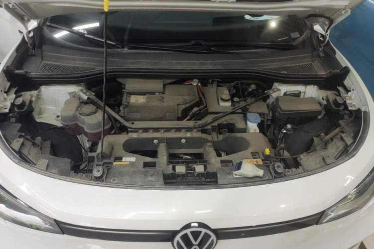 Used Volkswagen ID.4 CROZZ 2024 PRIME Engine Bay