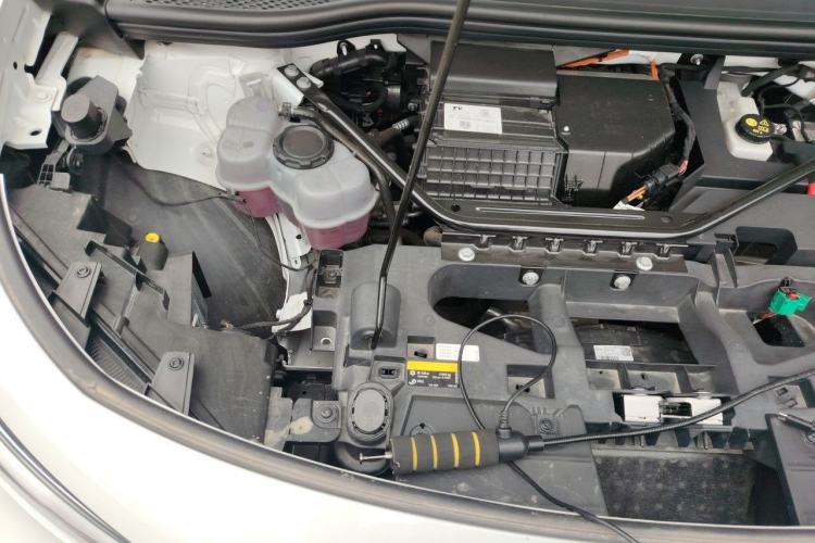 Used Volkswagen ID.4 CROZZ 2024 Facelifted PRO Engine Bay Right