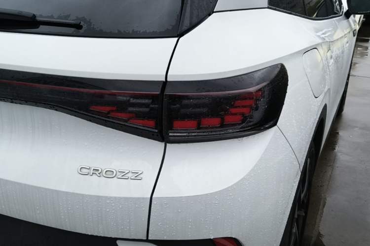 Used Volkswagen ID.4 CROZZ 2024 Pure Edition Limited Edition Exterior 3