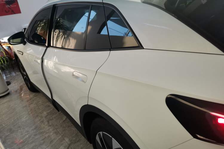 Used Volkswagen ID.4 CROZZ 2024 Pure Edition Limited Edition Exterior 3