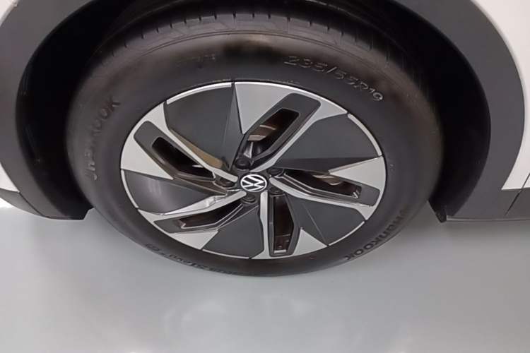 Used Volkswagen ID.4 CROZZ 2024 Pure Edition Limited Edition Exterior 4