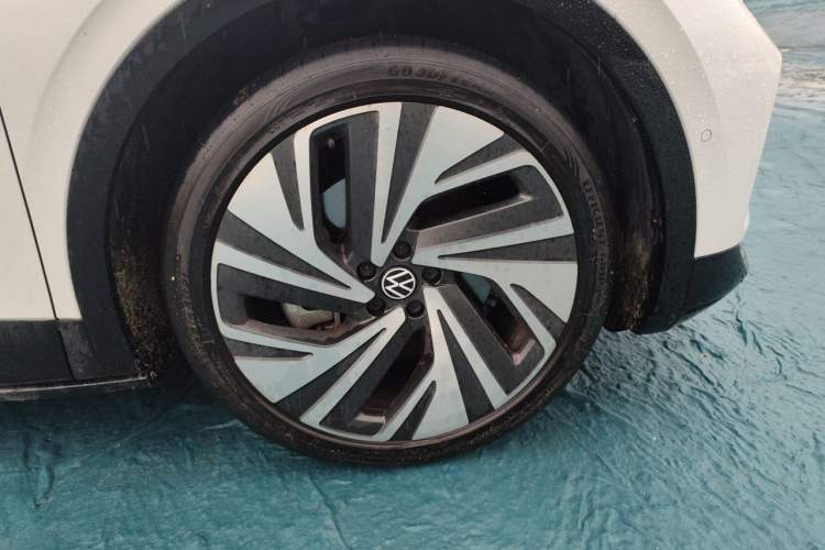 Used Volkswagen ID.4 CROZZ 2024 PRIME Exterior 7
