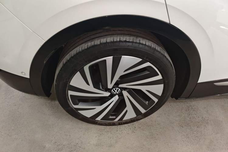 Used Volkswagen ID.4 CROZZ 2024 PRIME Exterior 8