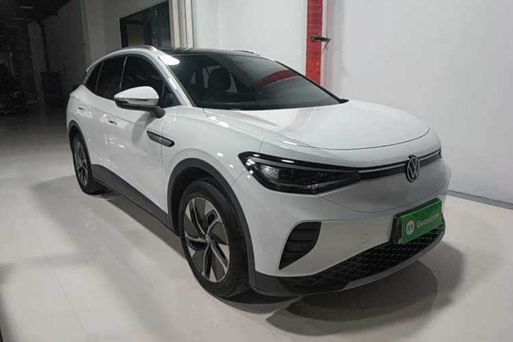 Used Volkswagen ID.4 CROZZ 2024 Pure Edition Limited Edition Front Right 45 Deg