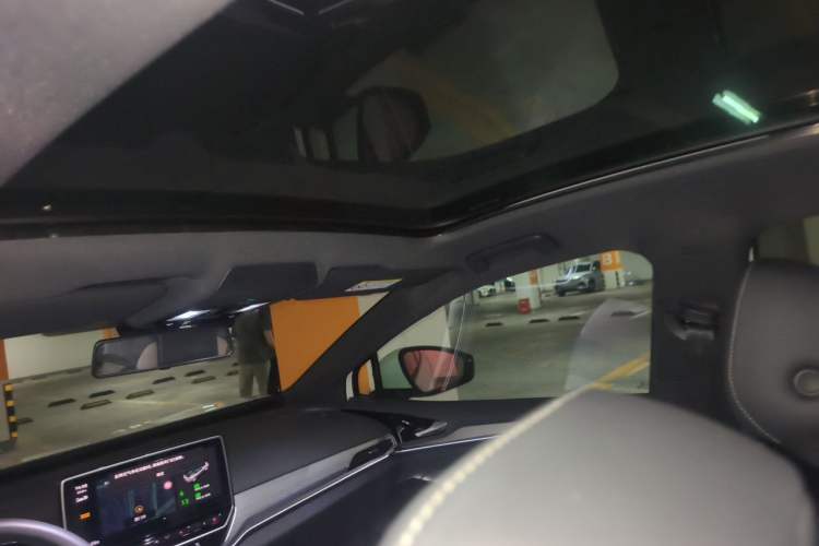 Used Volkswagen ID.4 CROZZ 2024 Pure Edition Limited Edition Headliner