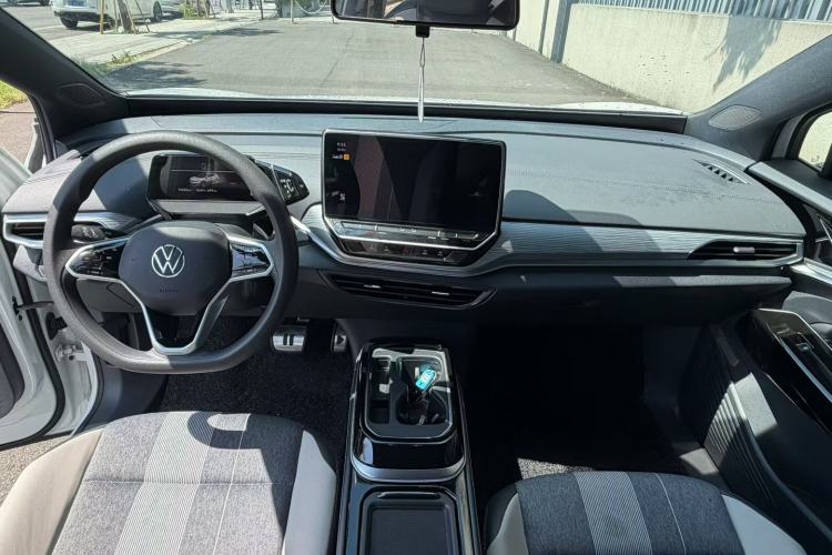 Used Volkswagen ID.4 CROZZ 2024 Pure Edition Limited Edition Interior 1