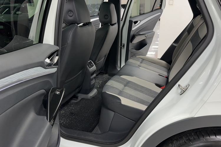 Used Volkswagen ID.4 CROZZ 2024 Pure Edition Limited Edition Interior 2