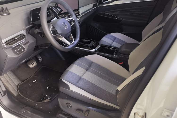 Used Volkswagen ID.4 CROZZ 2024 Pure Edition Limited Edition Interior 3