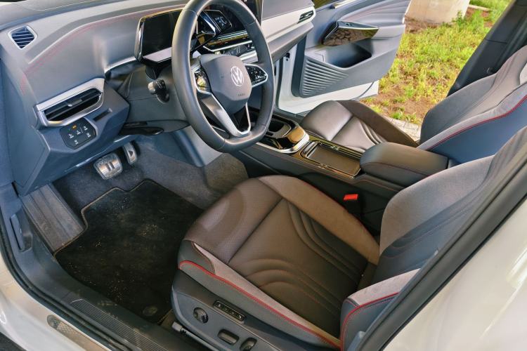 Used Volkswagen ID.4 CROZZ 2024 PRIME Interior 3