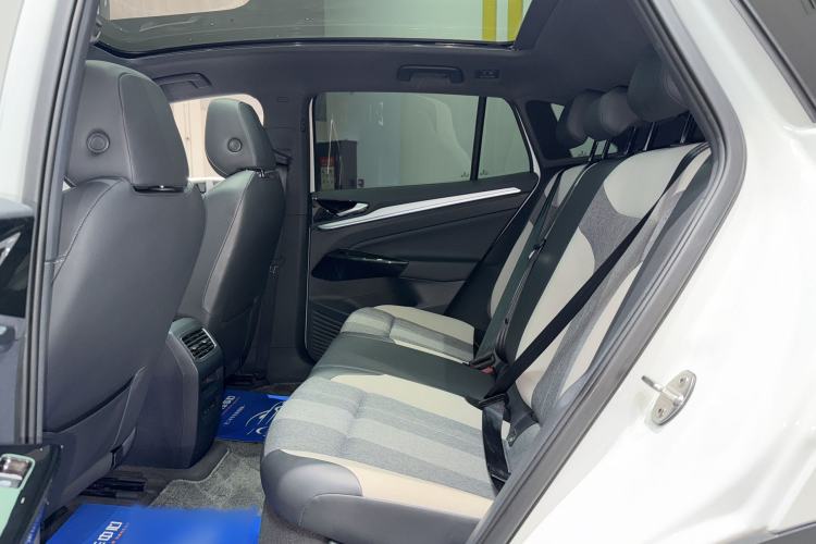 Used Volkswagen ID.4 CROZZ 2024 Pure Edition Limited Edition Interior 3