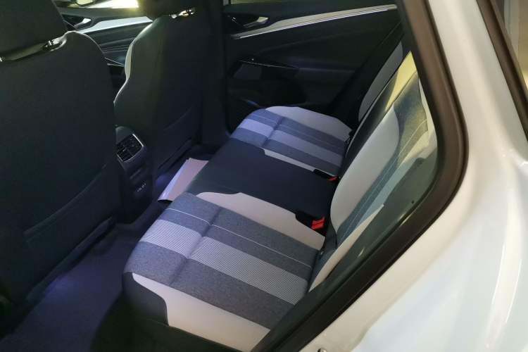 Used Volkswagen ID.4 CROZZ 2024 Pure Edition Limited Edition Interior 4