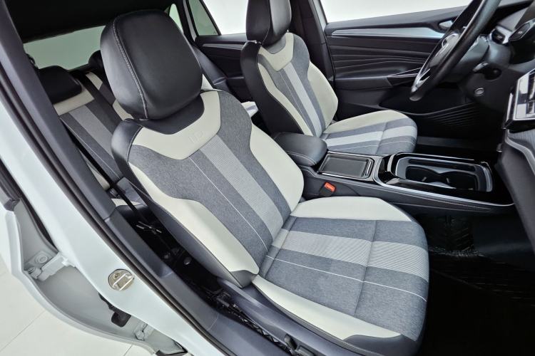 Used Volkswagen ID.4 CROZZ 2024 Pure Edition Limited Edition Interior 4
