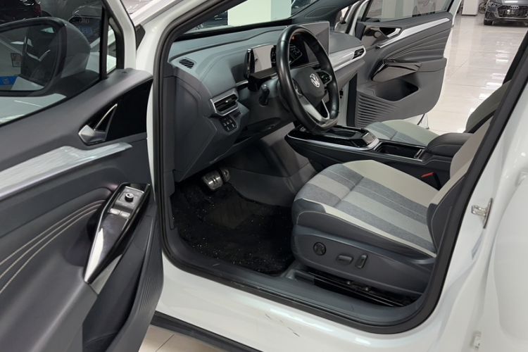 Used Volkswagen ID.4 CROZZ 2024 Pure Edition Limited Edition Interior 5