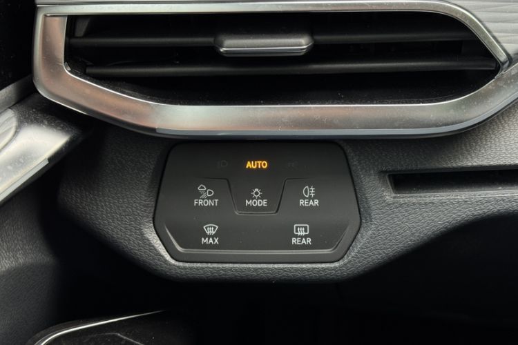 Used Volkswagen ID.4 CROZZ 2024 Pure Edition Limited Edition Interior 7