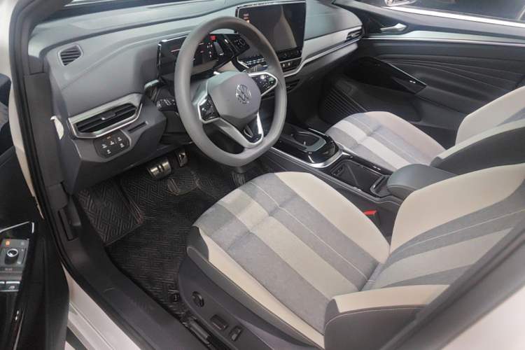 Used Volkswagen ID.4 CROZZ 2024 Pure Edition Limited Edition Left Front Seat