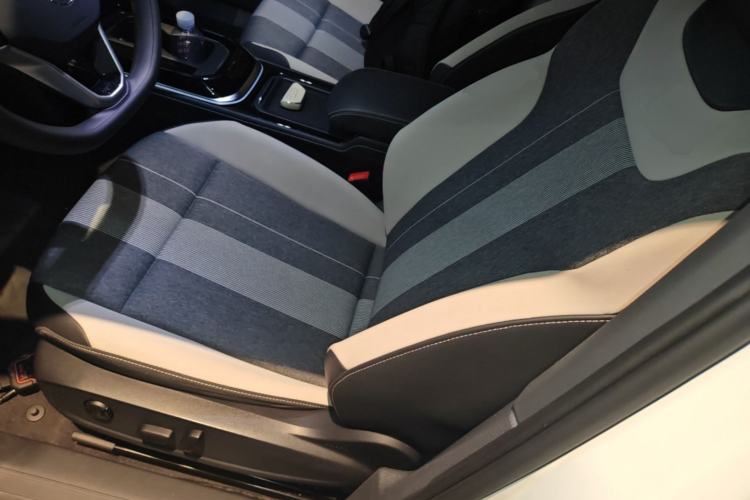 Used Volkswagen ID.4 CROZZ 2024 Pure Edition Limited Edition Left Front Seat