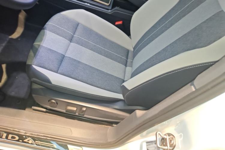 Used Volkswagen ID.4 CROZZ 2024 Pure Edition Limited Edition Left Front Seat