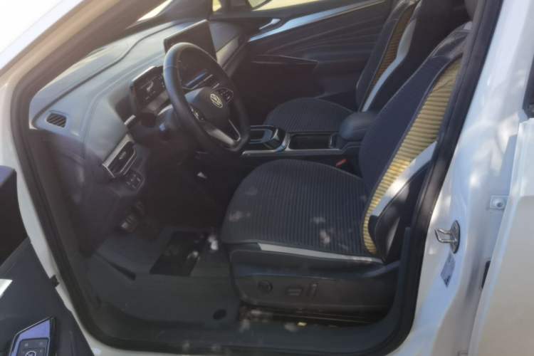 Used Volkswagen ID.4 CROZZ 2024 Pure Edition Limited Edition Left Front Seat