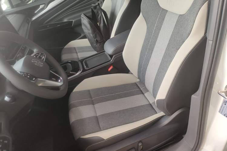 Used Volkswagen ID.4 CROZZ 2024 Pure Edition Limited Edition Left Front Seat