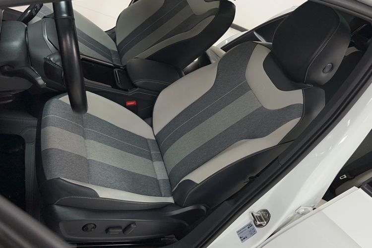 Used Volkswagen ID.4 CROZZ 2024 Pure Edition Limited Edition Left Front Seat