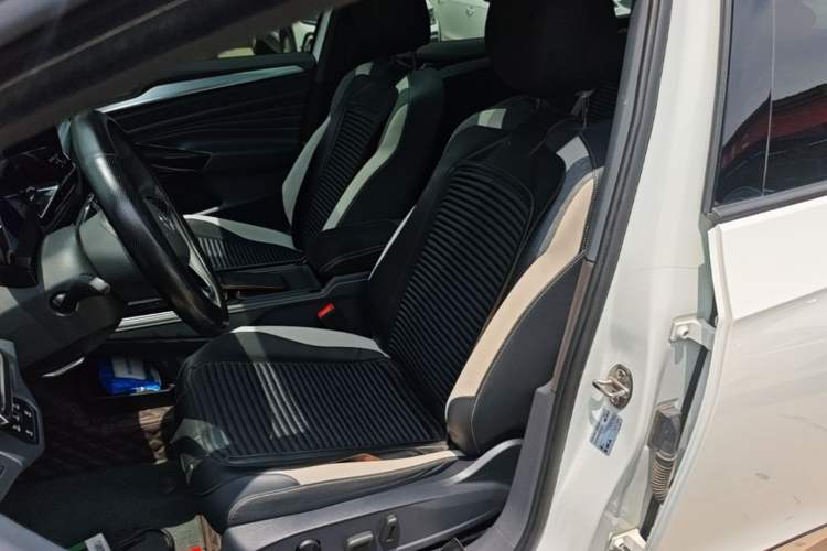 Used Volkswagen ID.4 CROZZ 2024 Pure Edition Limited Edition Left Front Seat