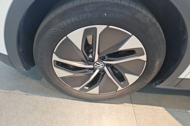 Used Volkswagen ID.4 CROZZ 2024 Pure Edition Limited Edition Left Front Wheel Hub