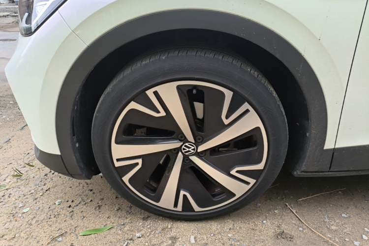 Used Volkswagen ID.4 CROZZ 2024 Pure Edition Limited Edition Left Front Wheel Hub