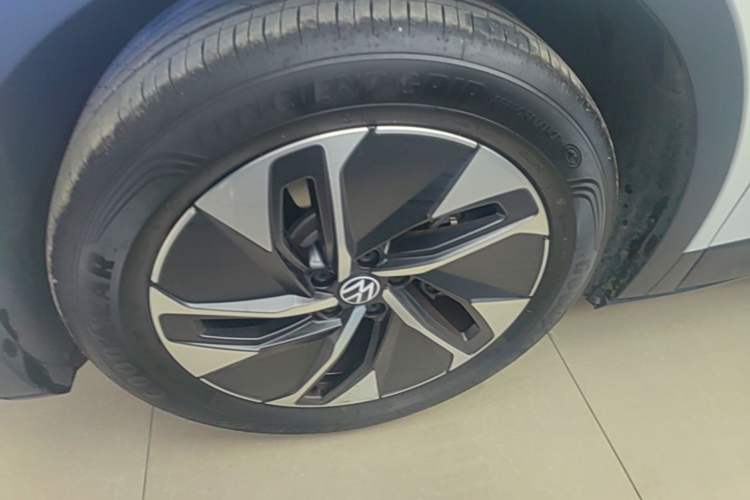 Used Volkswagen ID.4 CROZZ 2024 Pure Edition Limited Edition Left Front Wheel Hub