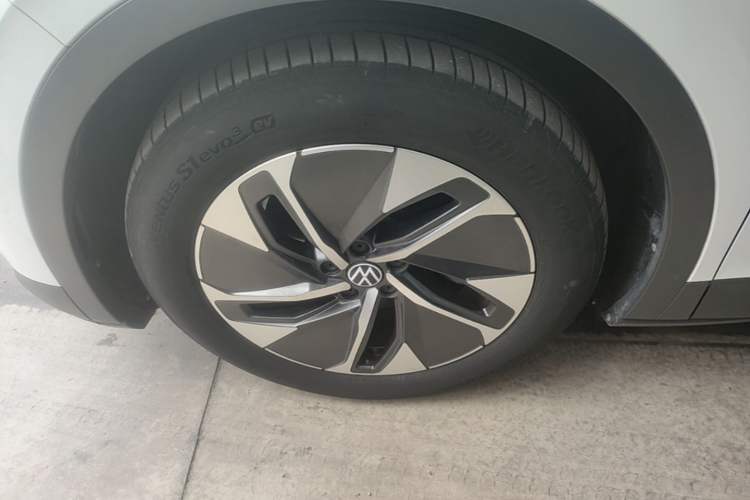 Used Volkswagen ID.4 CROZZ 2024 Pure Edition Limited Edition Left Front Wheel Hub