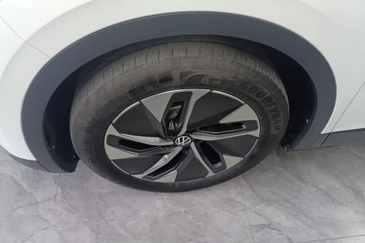 Used Volkswagen ID.4 CROZZ 2024 Pure Edition Limited Edition Left Front Wheel Hub