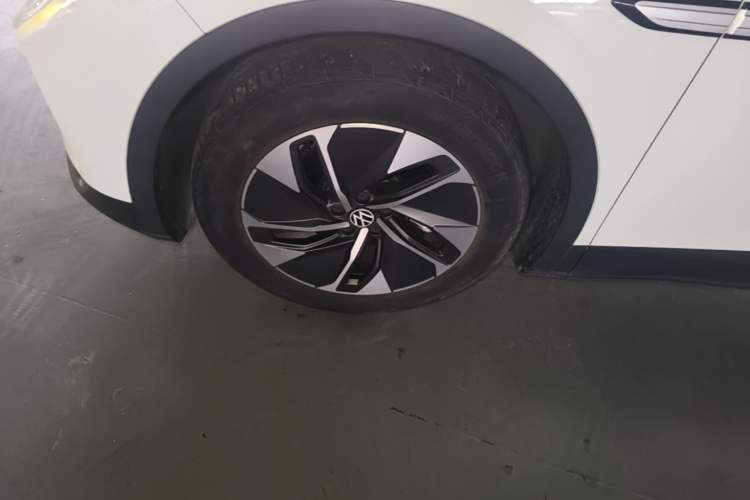 Used Volkswagen ID.4 CROZZ 2024 Pure Edition Limited Edition Left Front Wheel Hub