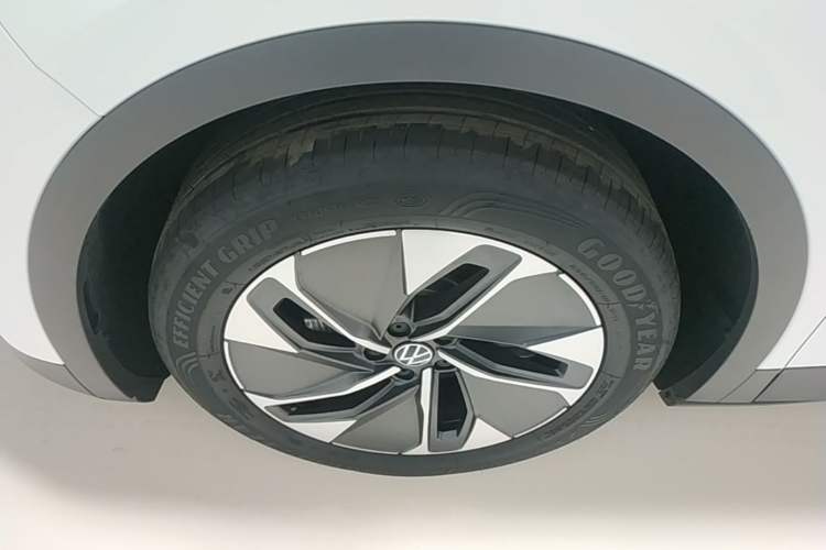 Used Volkswagen ID.4 CROZZ 2024 Pure Edition Limited Edition Left Front Wheel Hub