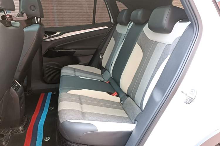 Used Volkswagen ID.4 CROZZ 2024 Pure Edition Limited Edition Left Rear Seat
