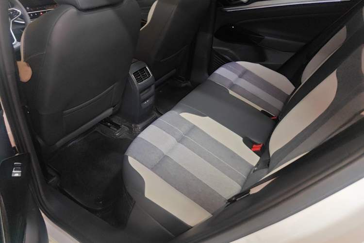 Used Volkswagen ID.4 CROZZ 2024 Pure Edition Limited Edition Left Rear Seat