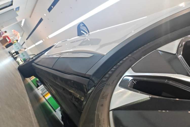Used Volkswagen ID.4 CROZZ 2024 Pure Edition Limited Edition Left Side Sill