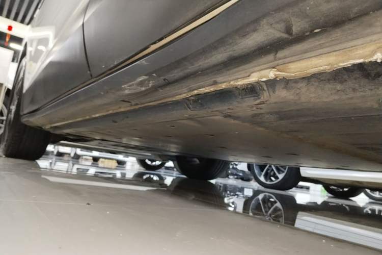 Used Volkswagen ID.4 CROZZ 2024 Pure Edition Limited Edition Left Side Sill