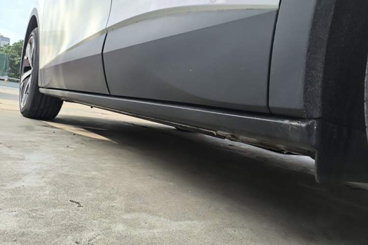 Used Volkswagen ID.4 CROZZ 2024 Pure Edition Limited Edition Left Side Sill