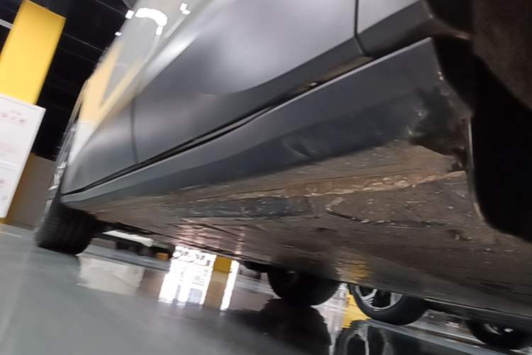 Used Volkswagen ID.4 CROZZ 2024 Pure Edition Limited Edition Left Side Sill
