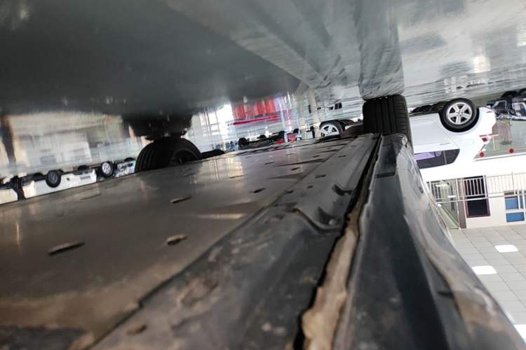 Used Volkswagen ID.4 CROZZ 2024 PRO Model Left Side Sill