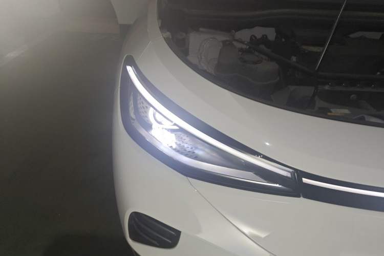 Used Volkswagen ID.4 CROZZ 2024 Pure Edition Limited Edition Right Front Headlight