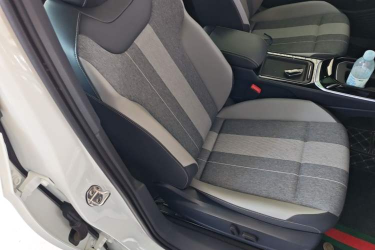 Used Volkswagen ID.4 CROZZ 2024 Pure Edition Limited Edition Right Front Seat