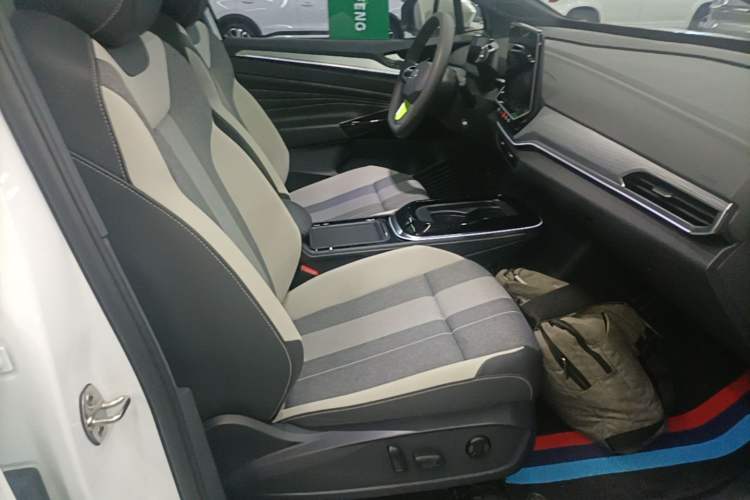 Used Volkswagen ID.4 CROZZ 2024 Pure Edition Limited Edition Right Front Seat