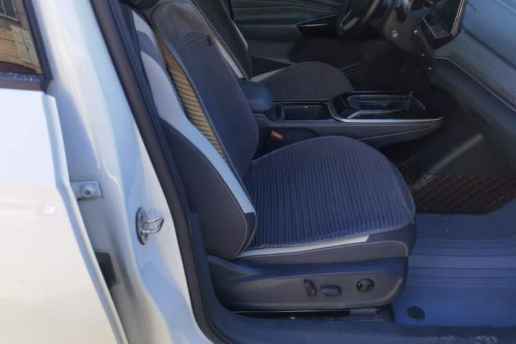 Used Volkswagen ID.4 CROZZ 2024 Pure Edition Limited Edition Right Front Seat