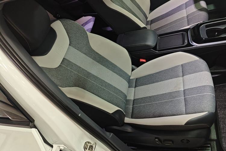 Used Volkswagen ID.4 CROZZ 2024 Pure Edition Limited Edition Right Front Seat