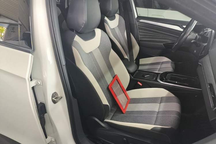 Used Volkswagen ID.4 CROZZ 2024 Pure Edition Limited Edition Right Front Seat