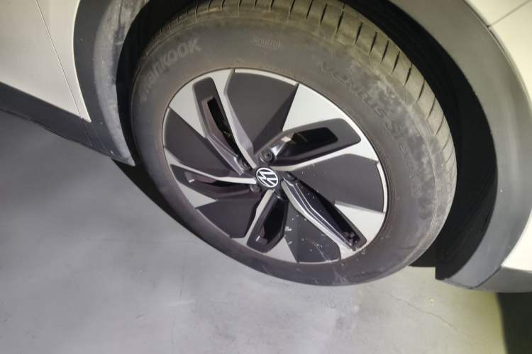 Used Volkswagen ID.4 CROZZ 2024 Pure Edition Limited Edition Right Front Wheel Hub