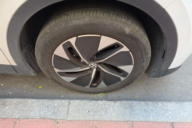 Used Volkswagen ID.4 CROZZ 2024 Pure Edition Limited Edition Right Front Wheel Hub
