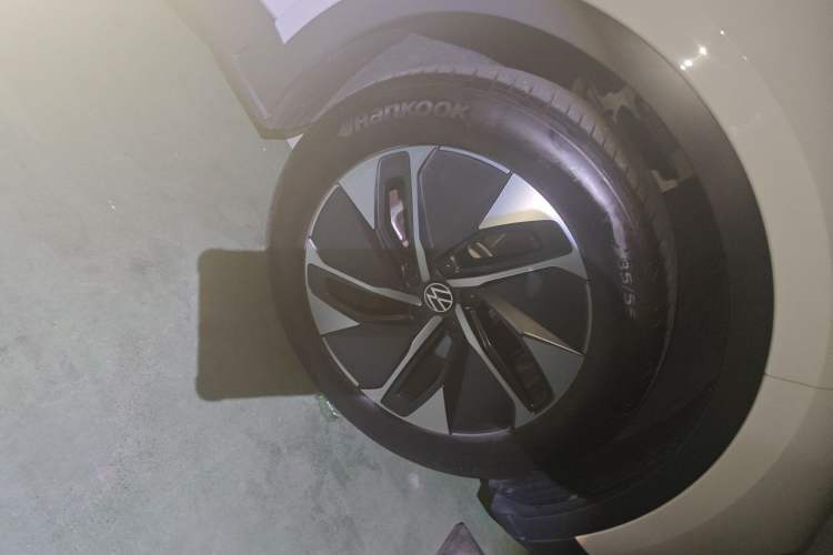 Used Volkswagen ID.4 CROZZ 2024 Pure Edition Limited Edition Right Front Wheel Hub