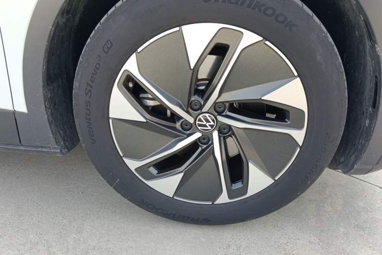 Used Volkswagen ID.4 CROZZ 2024 Pure Edition Limited Edition Right Front Wheel Hub