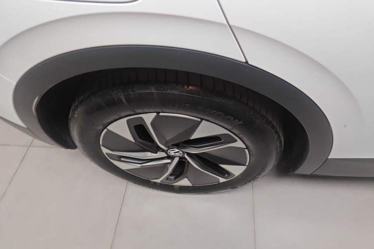 Used Volkswagen ID.4 CROZZ 2024 Pure Edition Limited Edition Right Rear Wheel Hub